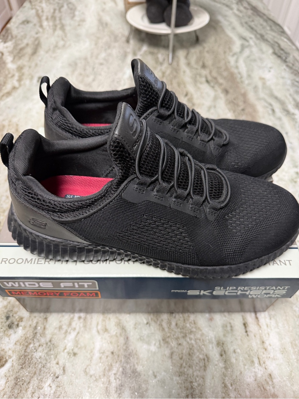 Skechers Men’s Black Athletic Slip-On Knit Sneakers 9.5 wide